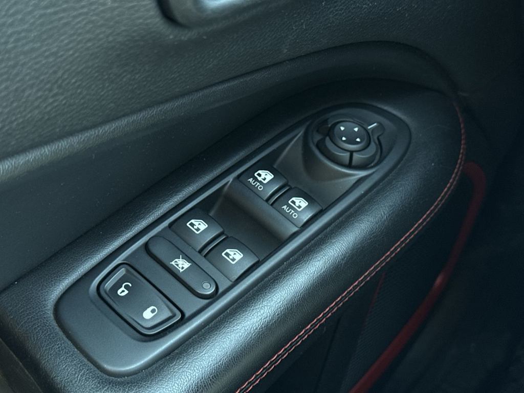 Thumbnail: 2021 Jeep Compass - 23