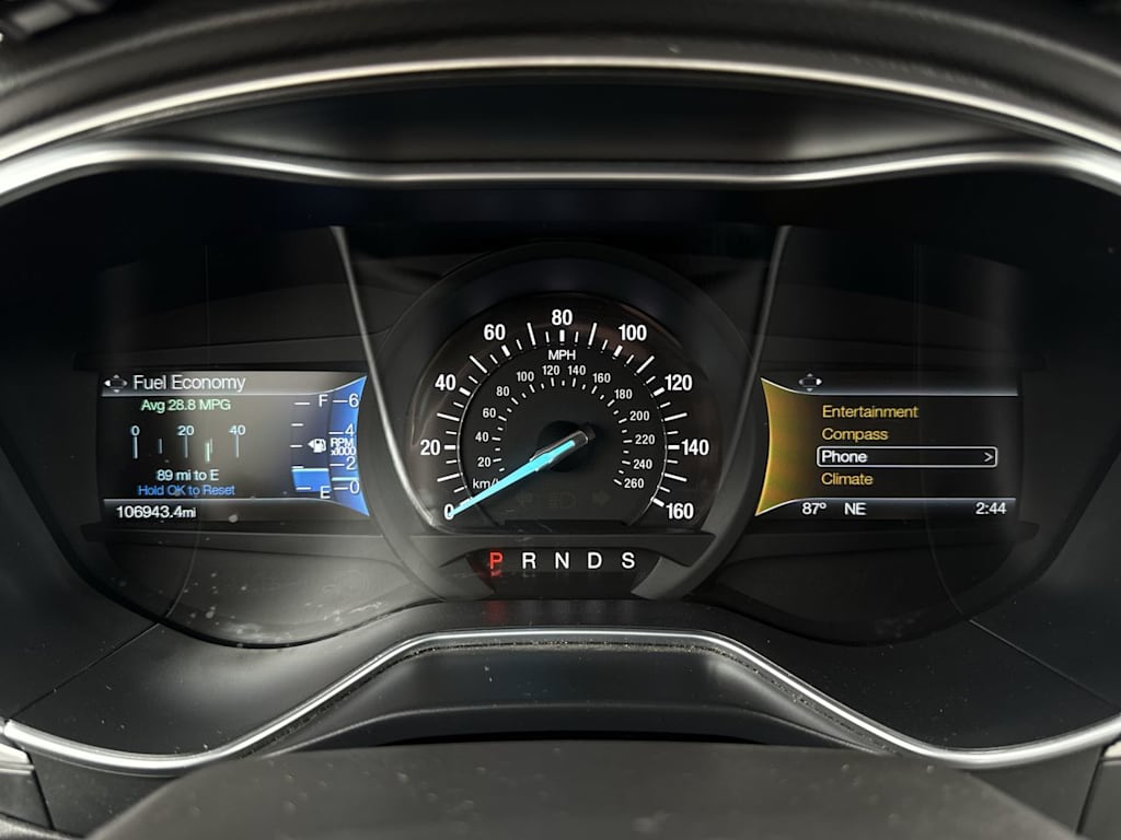 Thumbnail: 2016 Ford Fusion - 16