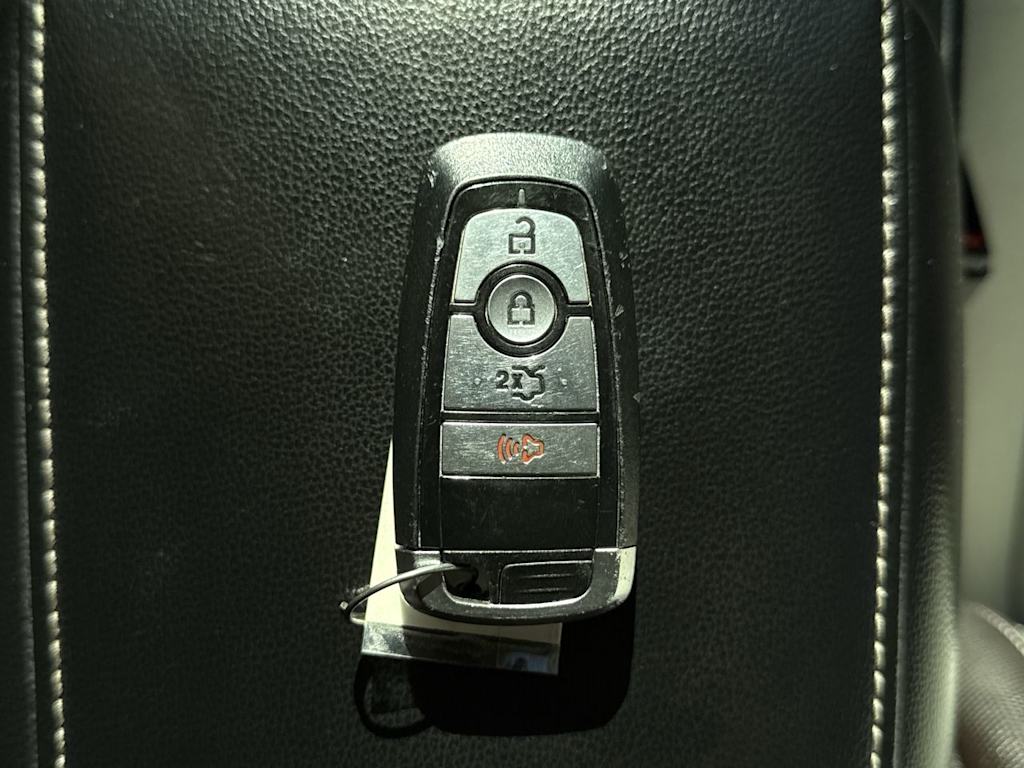 Thumbnail: 2020 Ford Fusion - 17