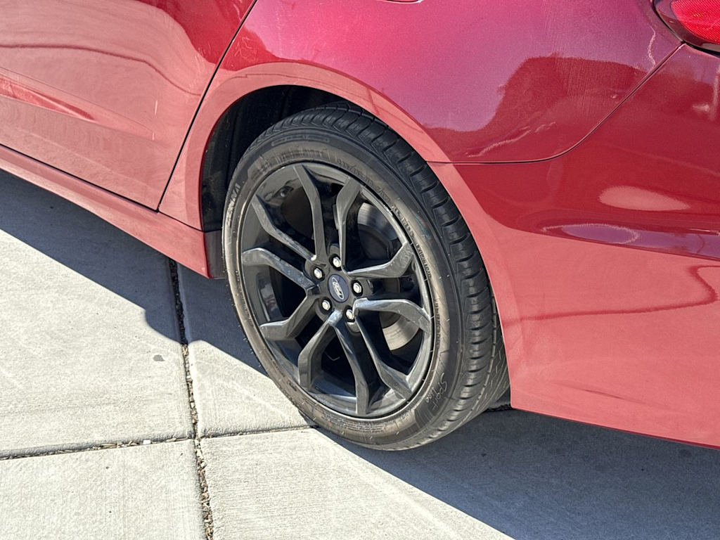 Thumbnail: 2020 Ford Fusion - 7