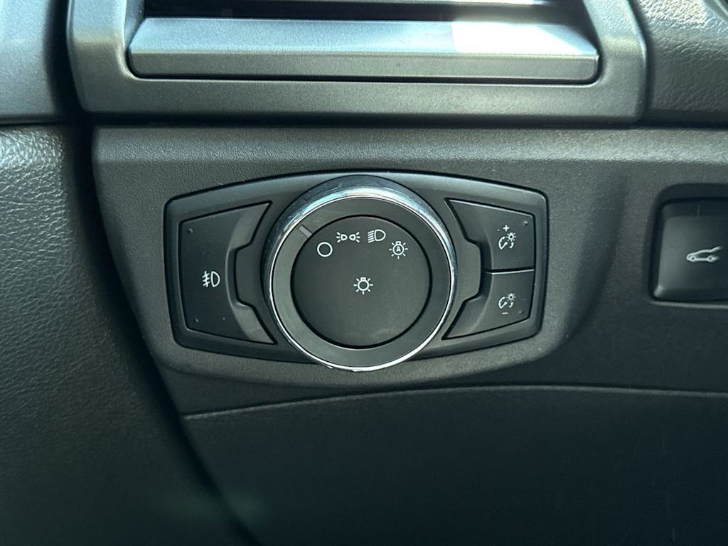 Thumbnail: 2014 Ford Fusion - 23