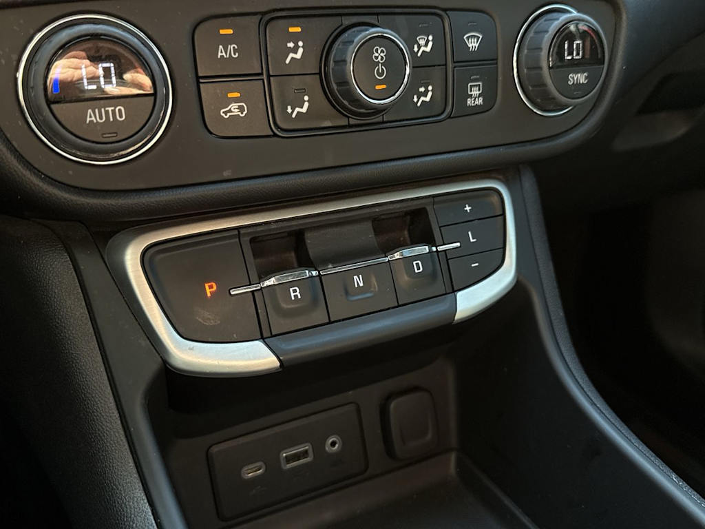Thumbnail: 2024 GMC Terrain - 22