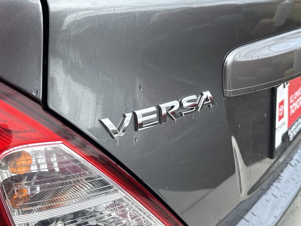 Thumbnail: 2017 Nissan Versa - 7