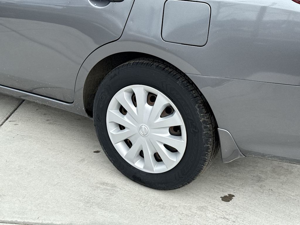 Thumbnail: 2017 Nissan Versa - 8