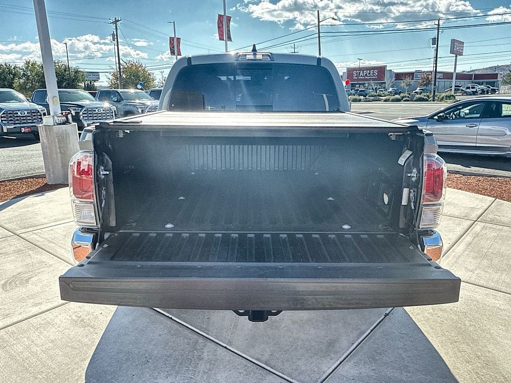 Thumbnail: 2023 Toyota Tacoma - 17