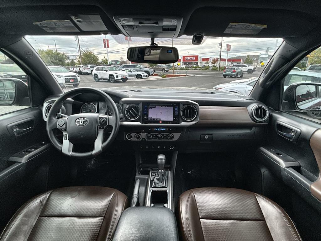 Thumbnail: 2016 Toyota Tacoma - 9