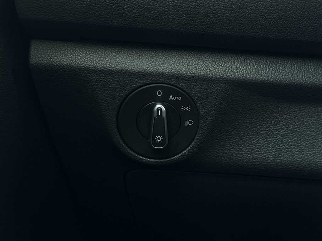 Thumbnail: 2024 Volkswagen Jetta - 22