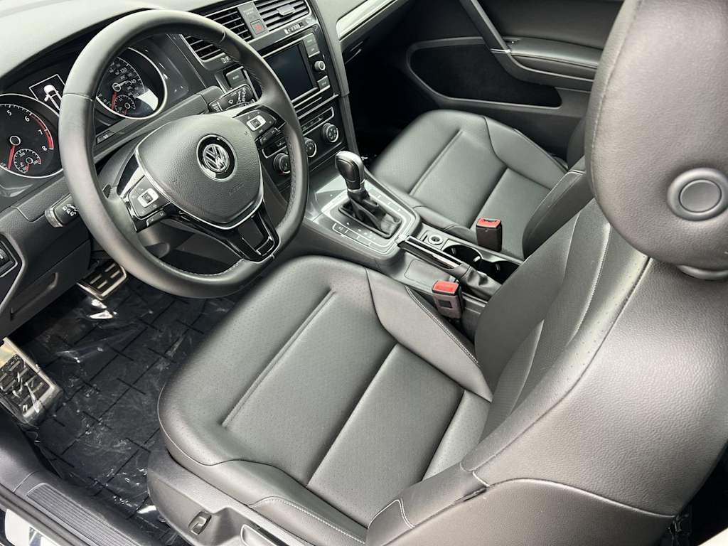 2019 Volkswagen Golf Alltrack S 11