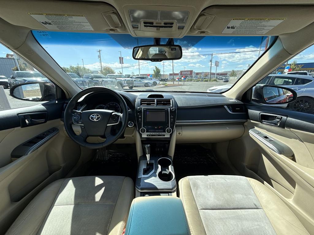 Thumbnail: 2012 Toyota Camry - 8