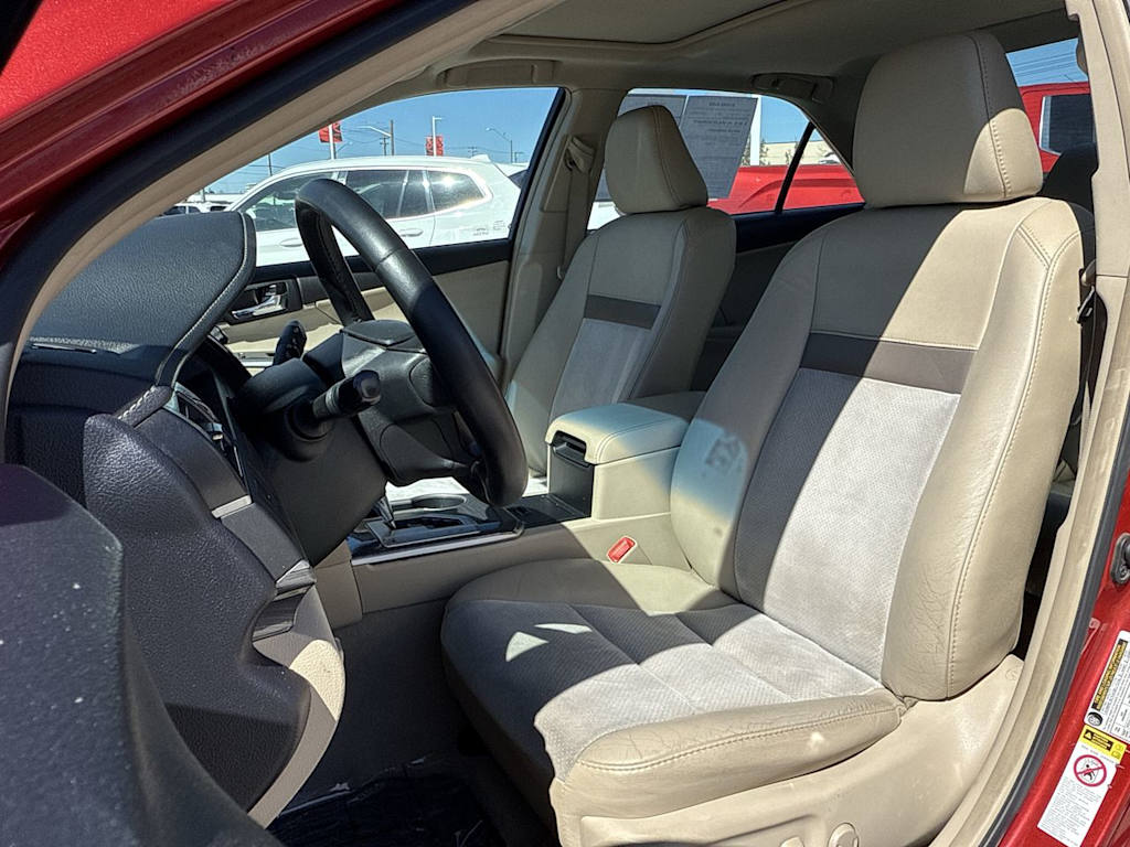 Thumbnail: 2012 Toyota Camry - 9