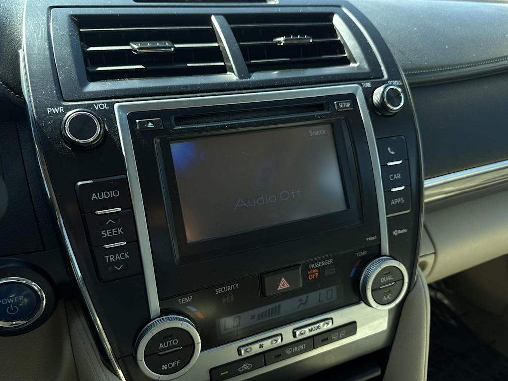 Thumbnail: 2012 Toyota Camry - 13