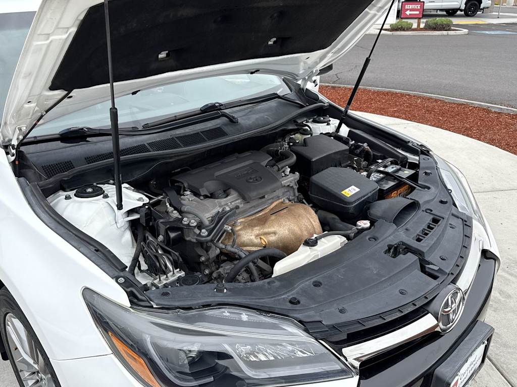 Thumbnail: 2017 Toyota Camry - 8