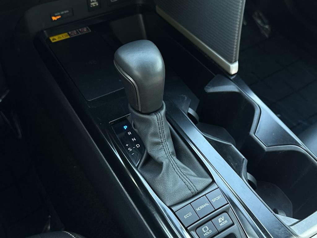 Thumbnail: 2025 Toyota Camry - 16