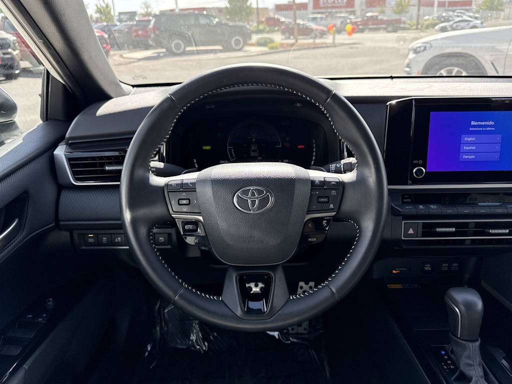 Thumbnail: 2025 Toyota Camry - 14