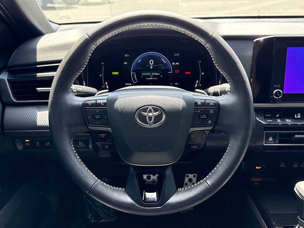 Thumbnail: 2025 Toyota Camry - 9