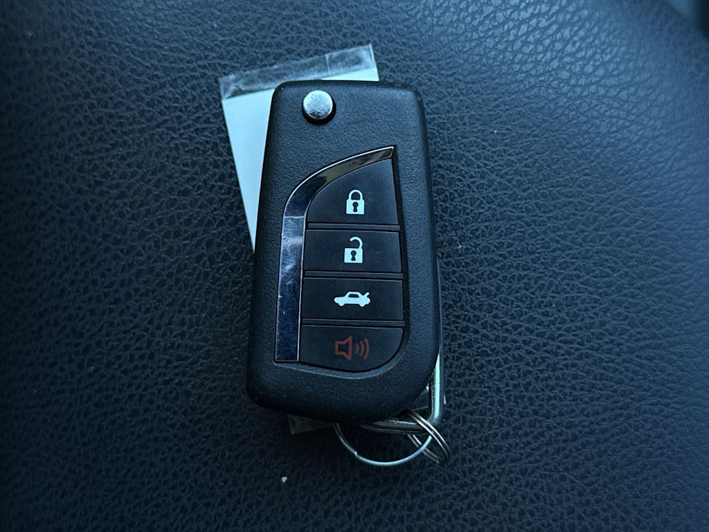 Thumbnail: 2021 Toyota Camry - 18