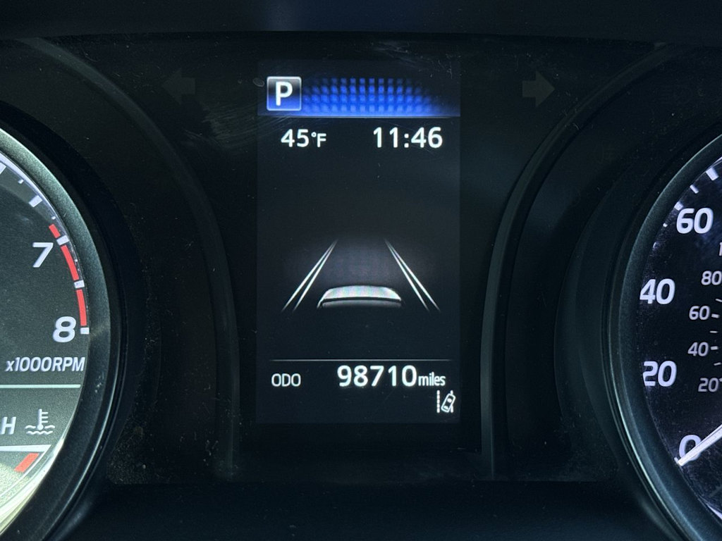 Thumbnail: 2021 Toyota Camry - 16