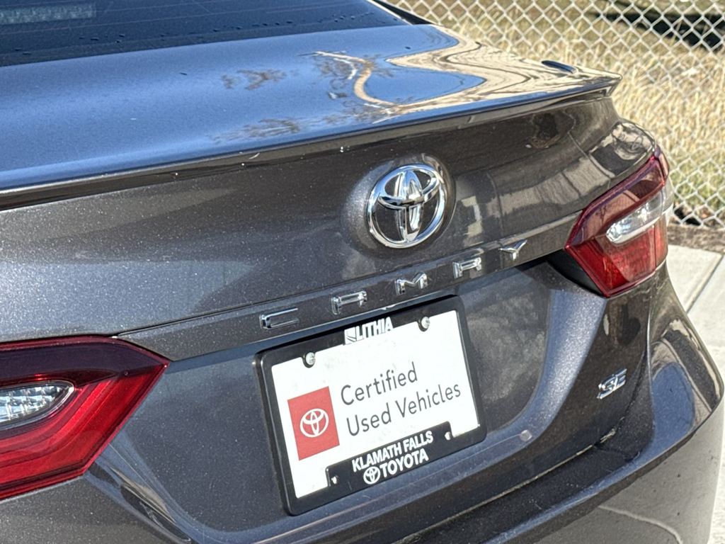 Thumbnail: 2021 Toyota Camry - 7