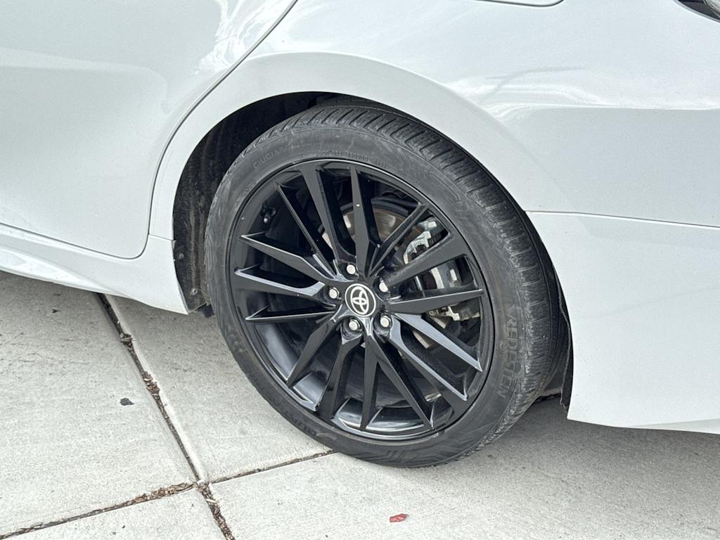 Thumbnail: 2022 Toyota Camry - 8