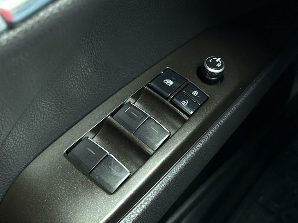 Thumbnail: 2022 Toyota Camry - 24