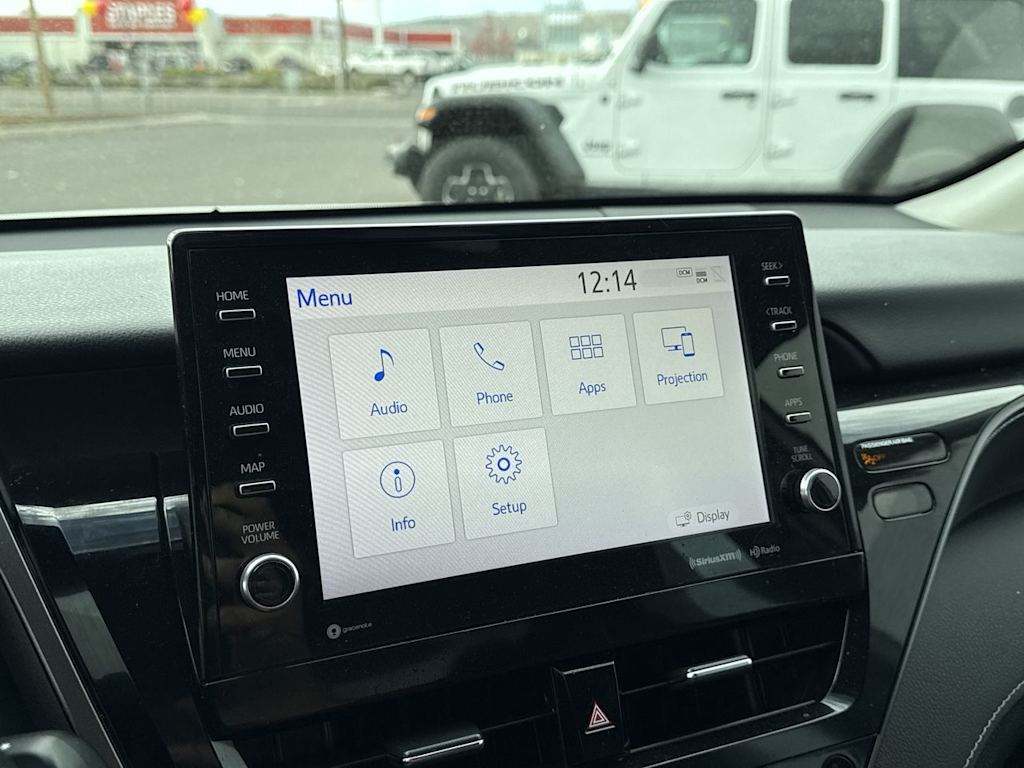 Thumbnail: 2022 Toyota Camry - 14