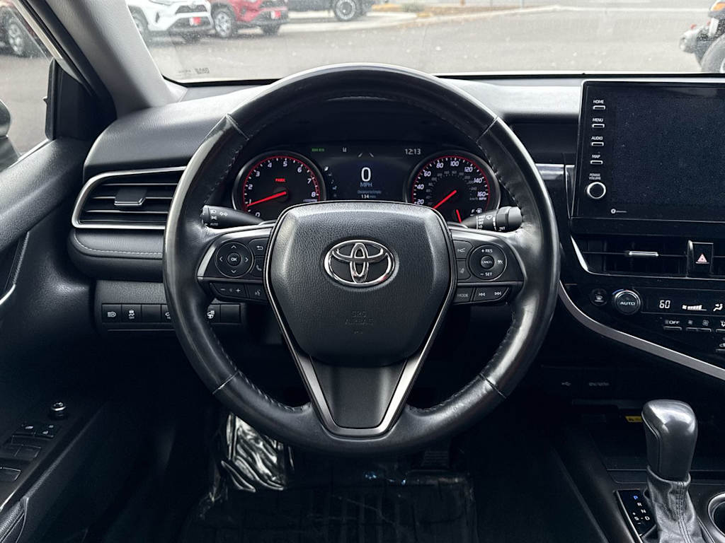 Thumbnail: 2022 Toyota Camry - 10