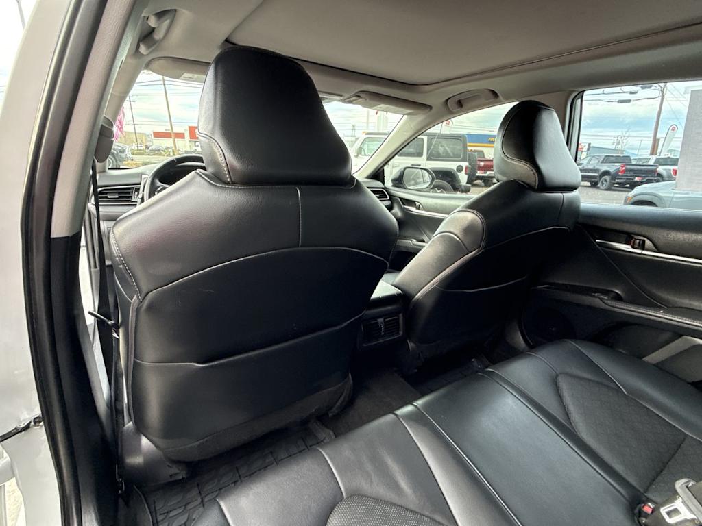 Thumbnail: 2022 Toyota Camry - 21