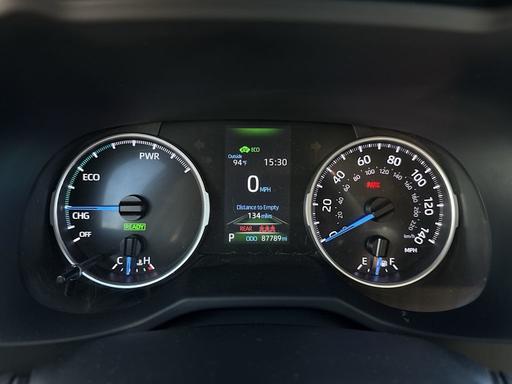 Thumbnail: 2021 Toyota RAV4 - 16