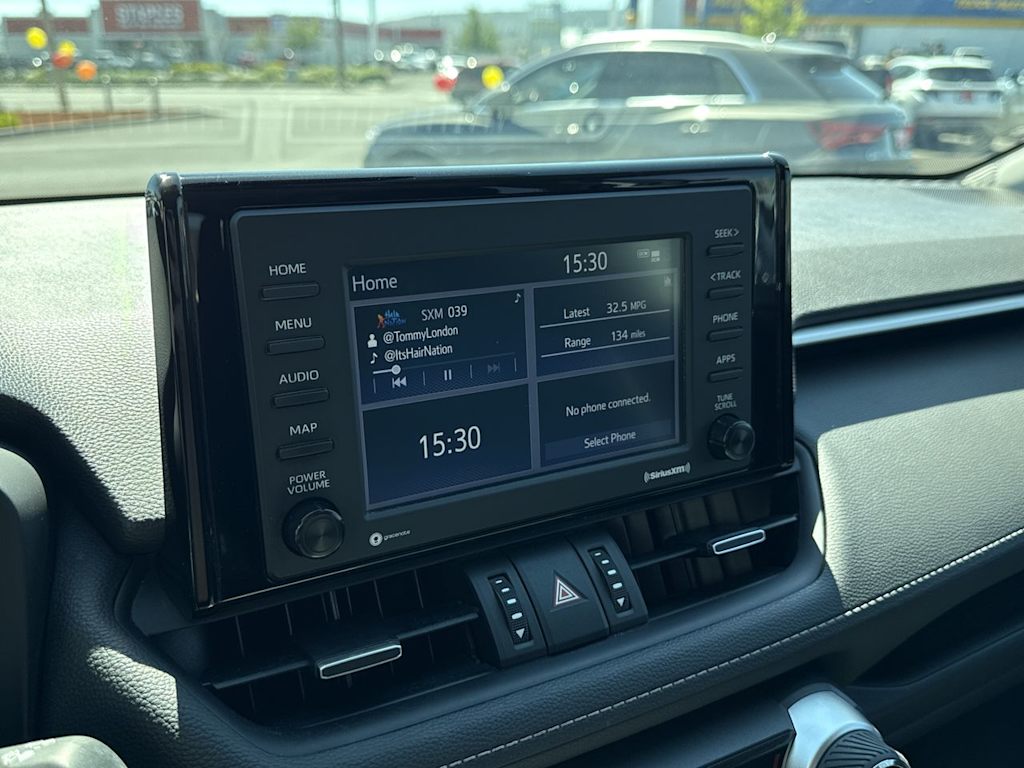 Thumbnail: 2021 Toyota RAV4 - 14