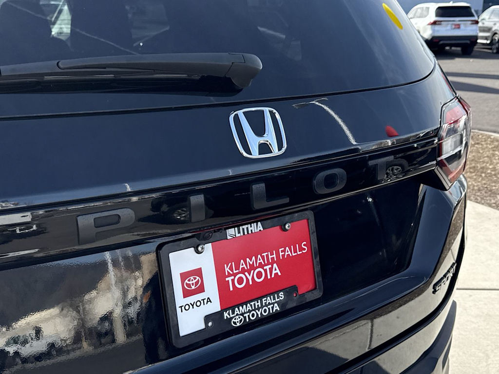 Thumbnail: 2023 Honda Pilot - 7