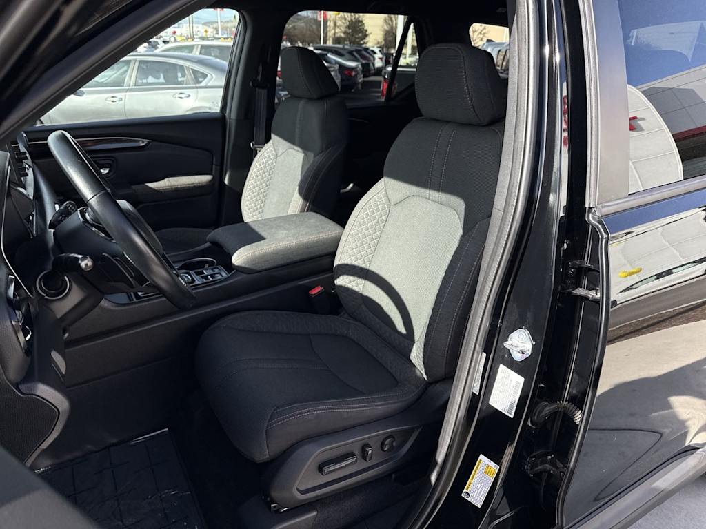 Thumbnail: 2023 Honda Pilot - 11