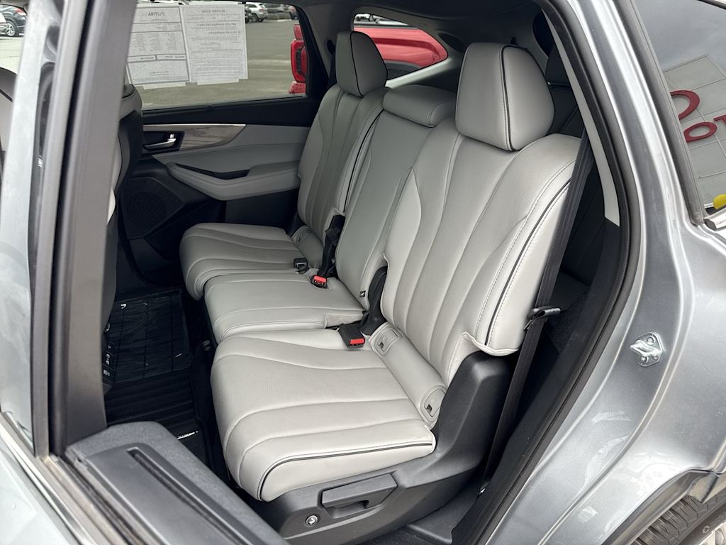 Thumbnail: 2023 Acura MDX - 13