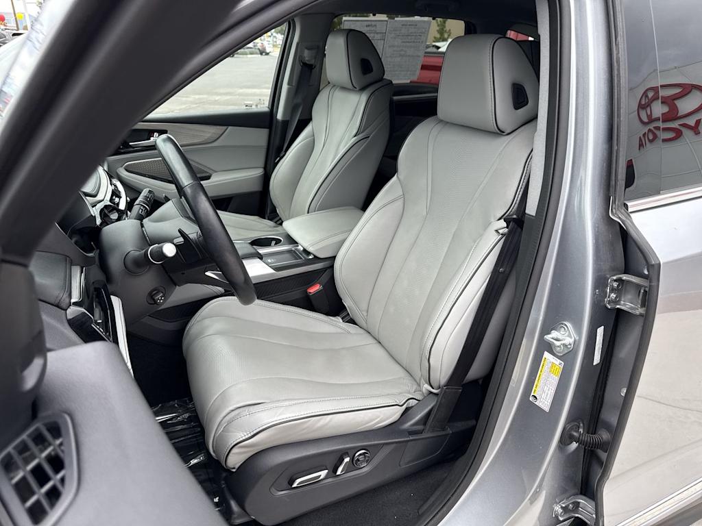 Thumbnail: 2023 Acura MDX - 11