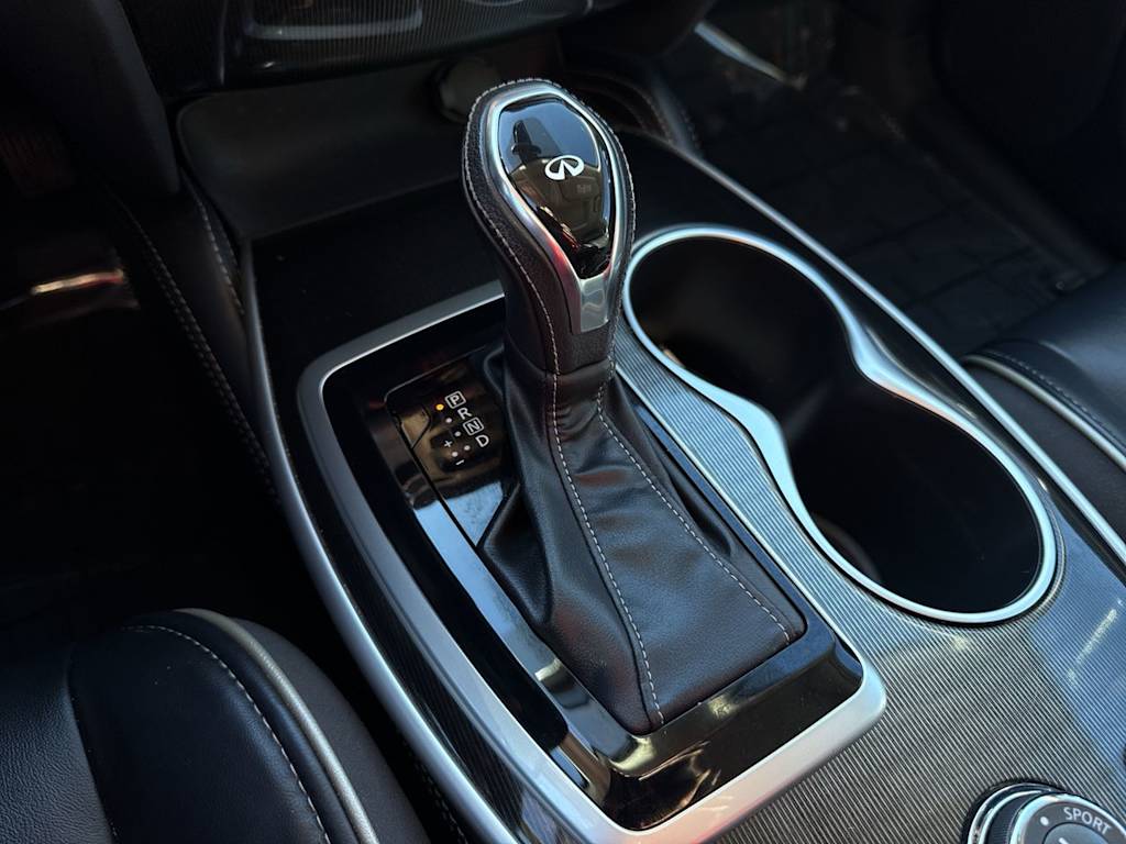 Thumbnail: 2017 INFINITI QX60 - 15