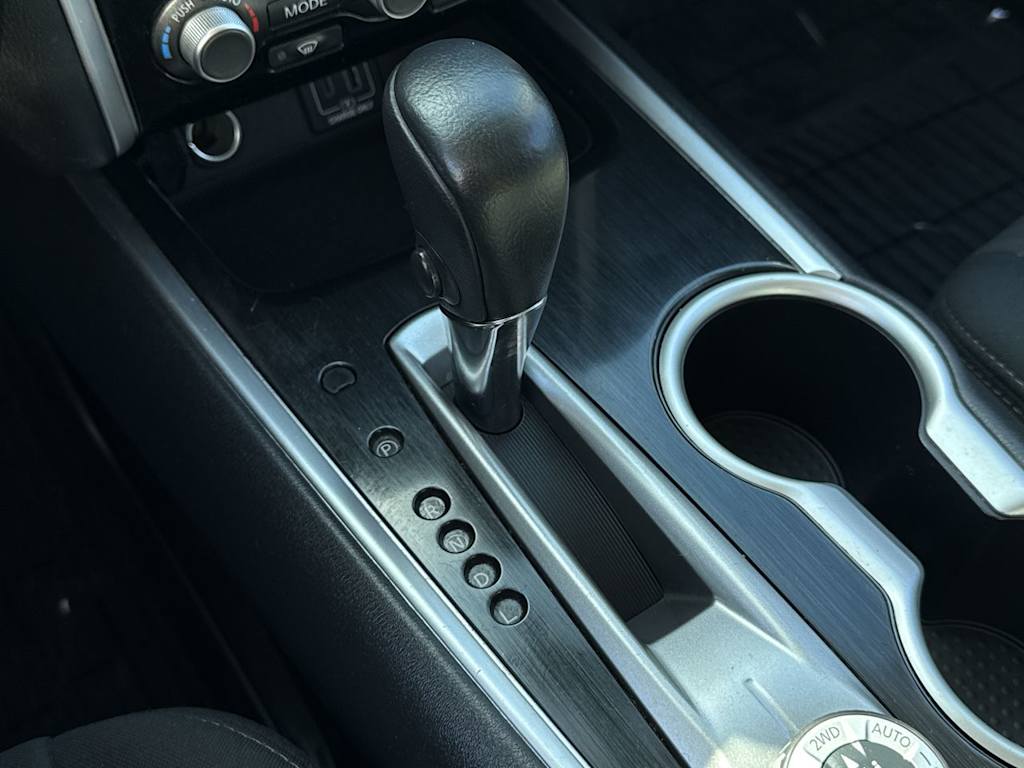 Thumbnail: 2019 Nissan Pathfinder - 15