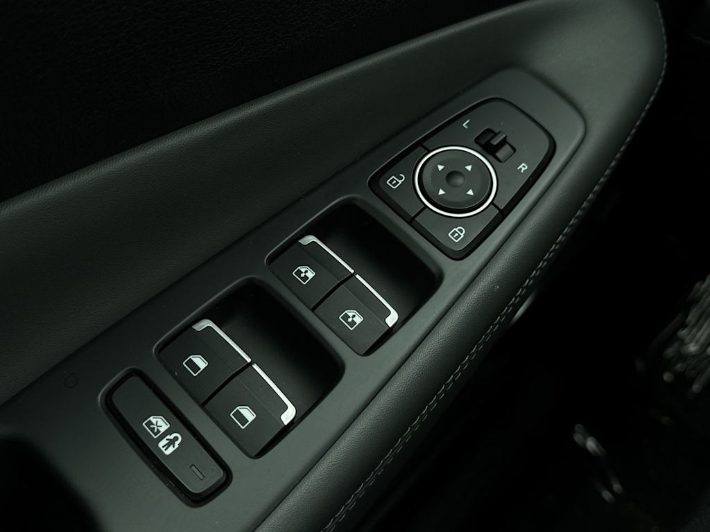 Thumbnail: 2023 Hyundai Santa Fe - 23