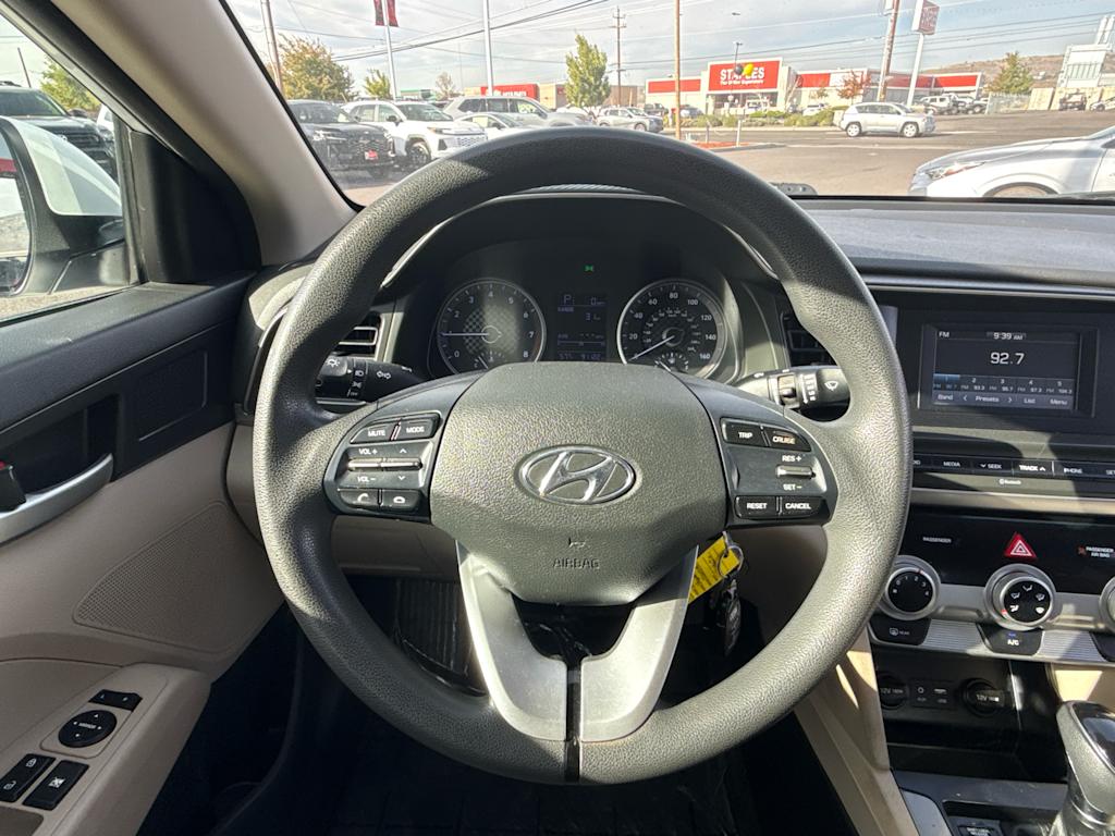 Thumbnail: 2019 Hyundai Elantra - 9