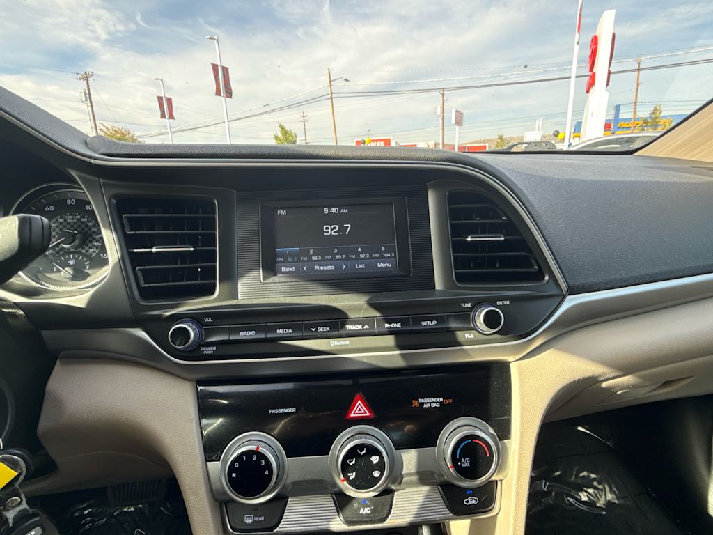 Thumbnail: 2019 Hyundai Elantra - 13
