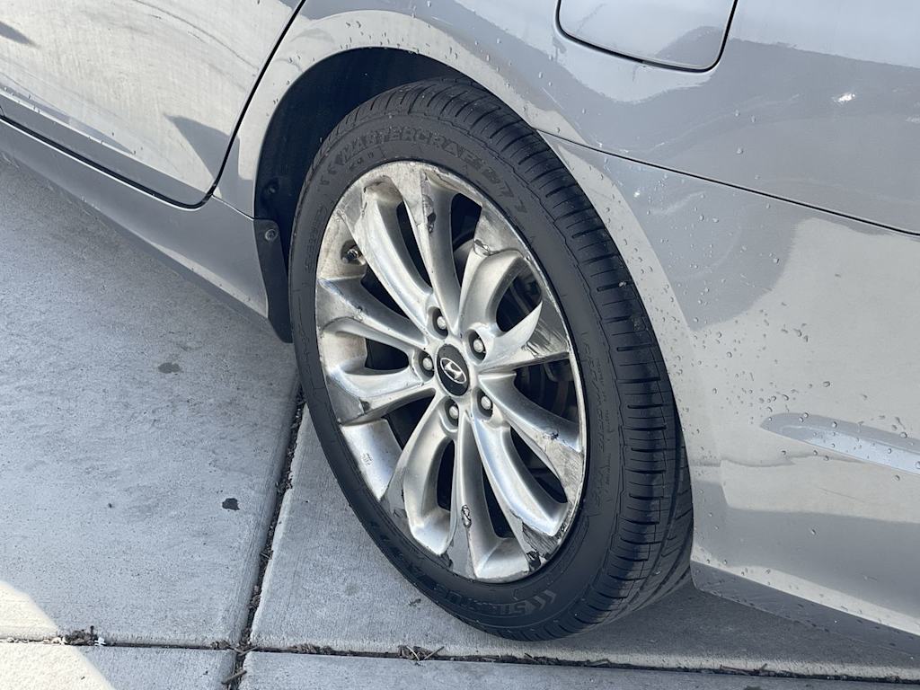 Thumbnail: 2011 Hyundai Sonata - 7