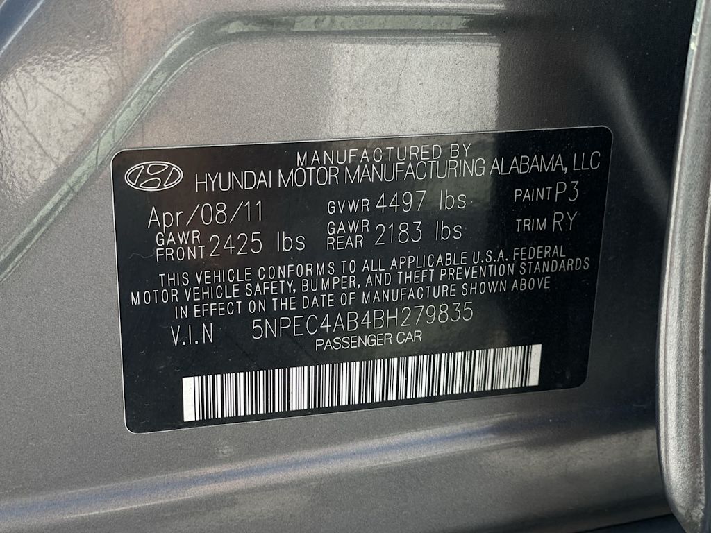 Thumbnail: 2011 Hyundai Sonata - 18