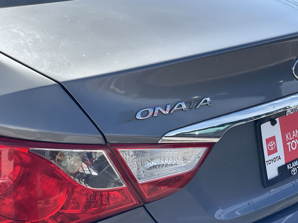Thumbnail: 2011 Hyundai Sonata - 19