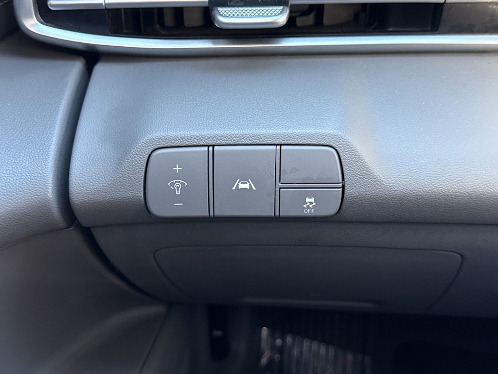 Thumbnail: 2022 Hyundai Elantra - 23