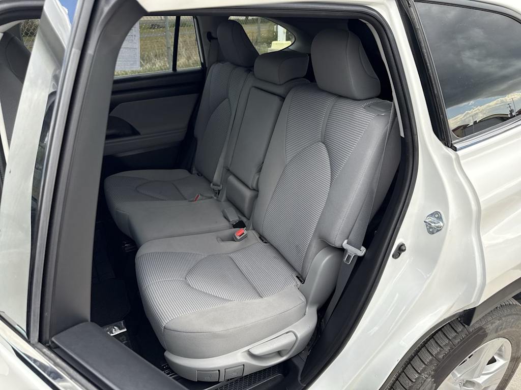 Thumbnail: 2021 Toyota Highlander - 13