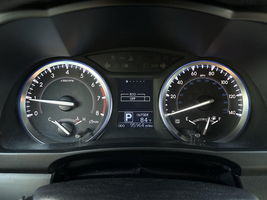Thumbnail: 2016 Toyota Highlander - 16