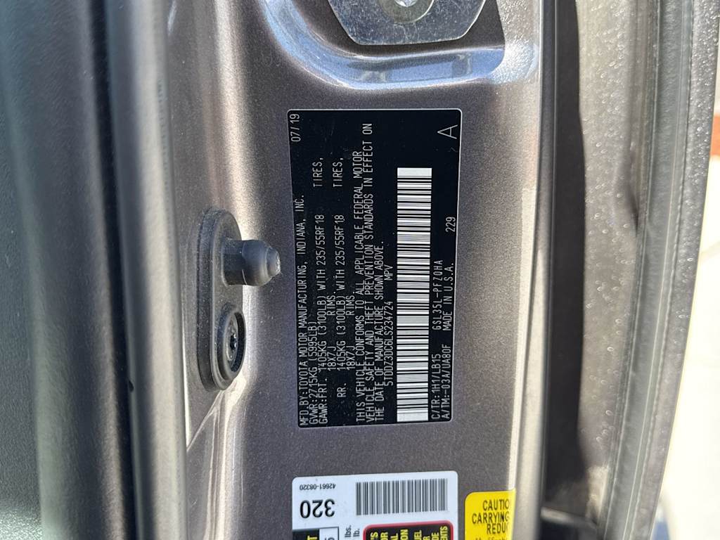 Thumbnail: 2020 Toyota Sienna - 19