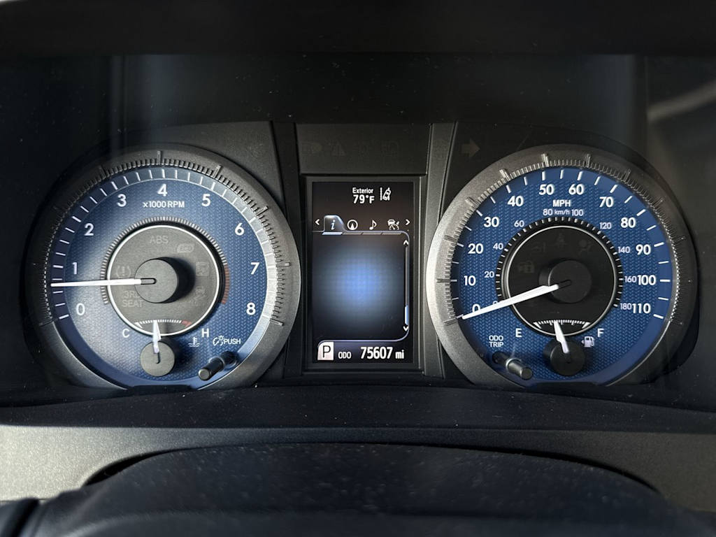 Thumbnail: 2020 Toyota Sienna - 16