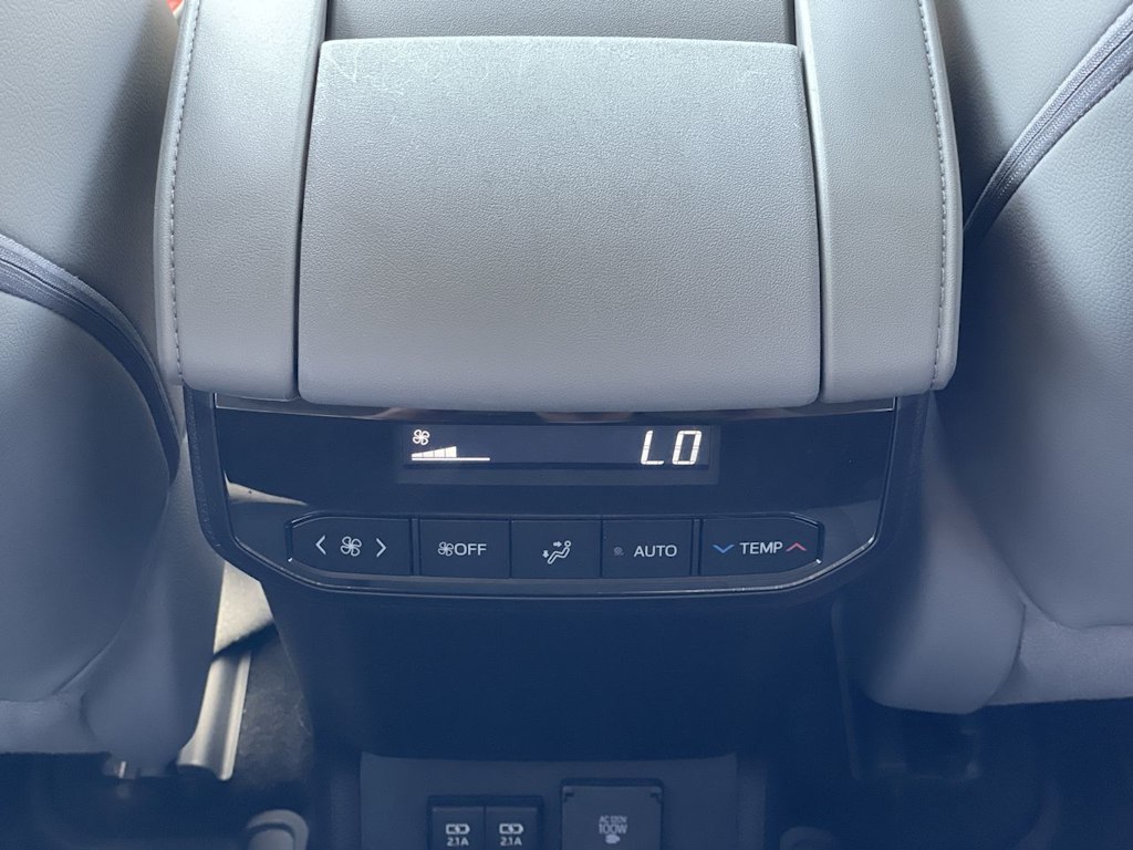 Thumbnail: 2021 Toyota Highlander - 14