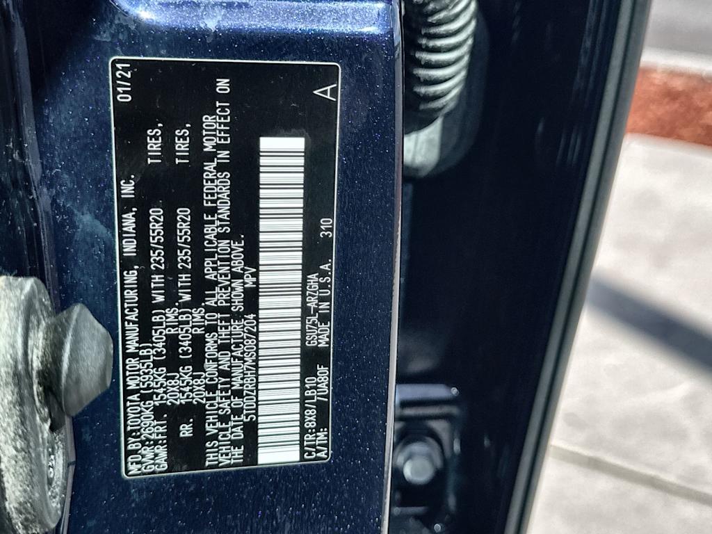 Thumbnail: 2021 Toyota Highlander - 17