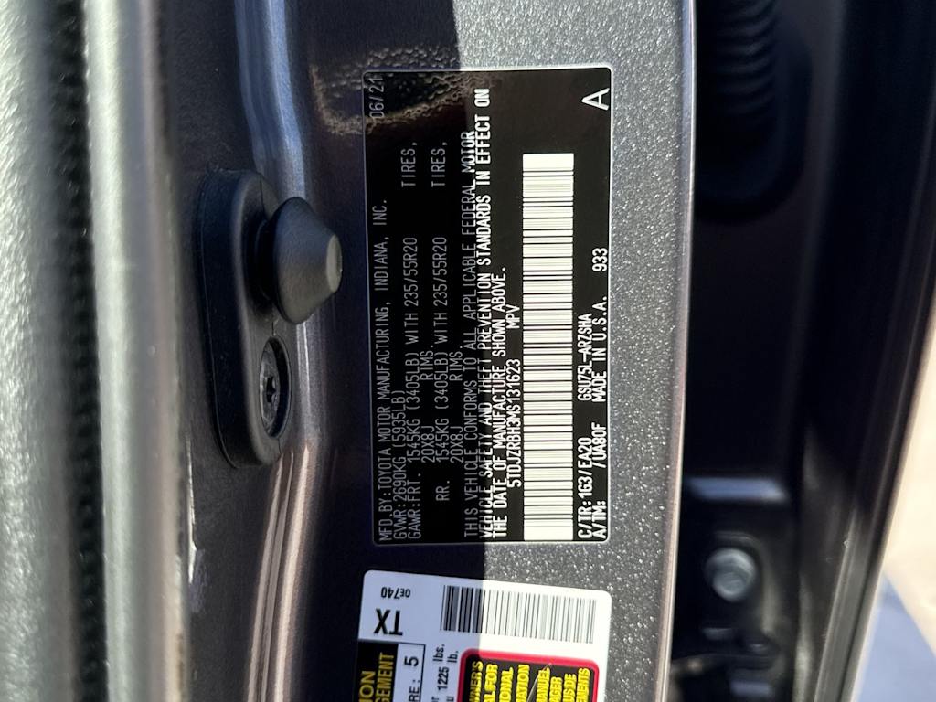 Thumbnail: 2021 Toyota Highlander - 19