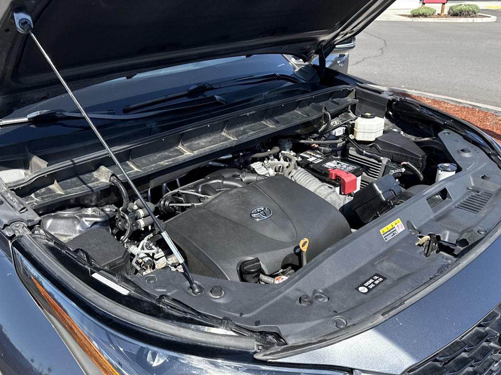 Thumbnail: 2021 Toyota Highlander - 9